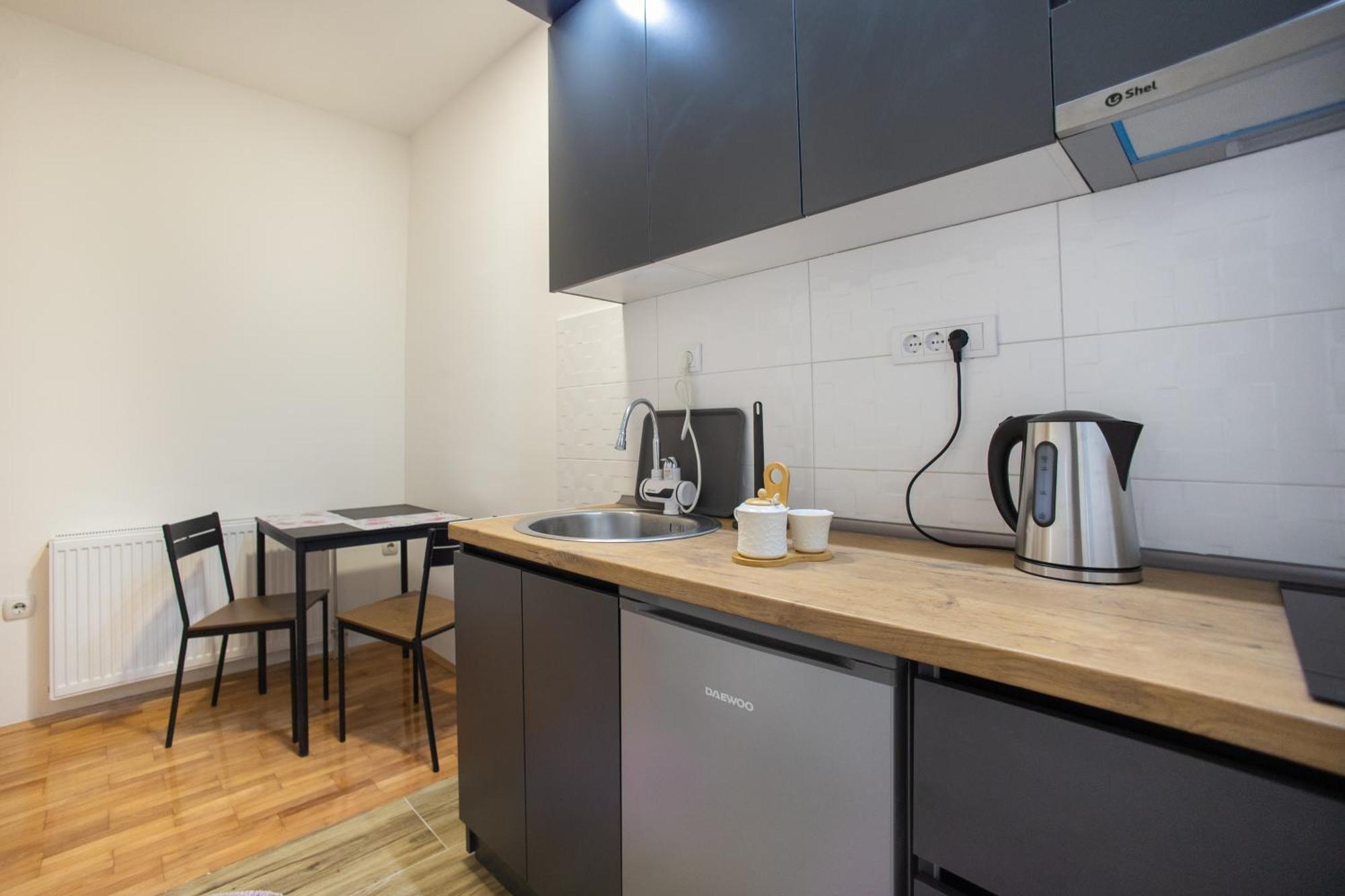 V & V Studio Apartments 2 Nisz Zewnętrze zdjęcie